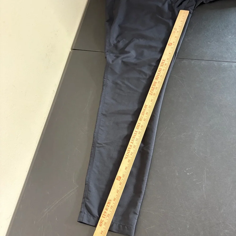 Under Armour Mens Black Performance Golf Pants Size 38x34 Tapered Leg Chino
